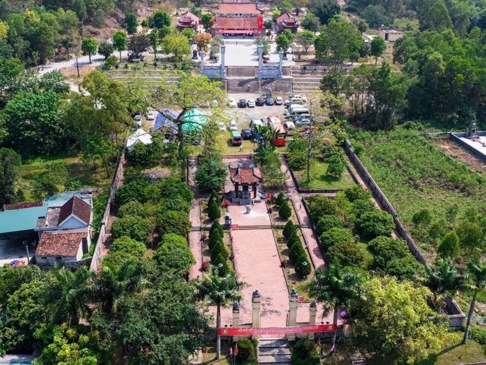 Quá trình xây dựng và phục dựng đền thờ