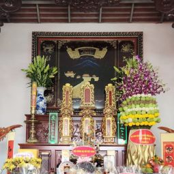 Gia phả dòng tộc
