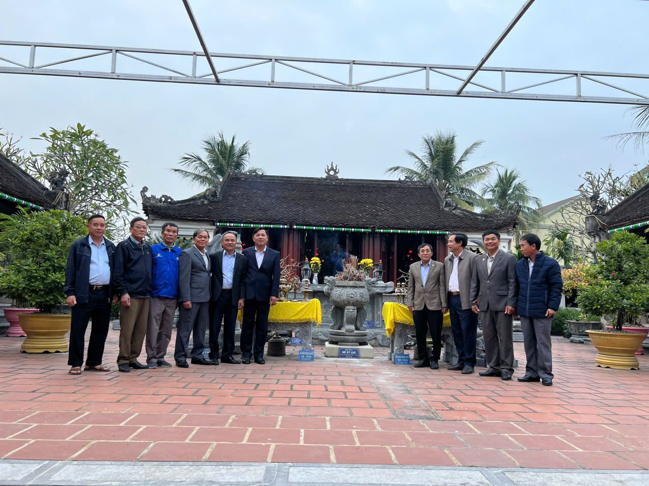 Văn hóa tín ngưỡng, thờ cúng Tổ tiên