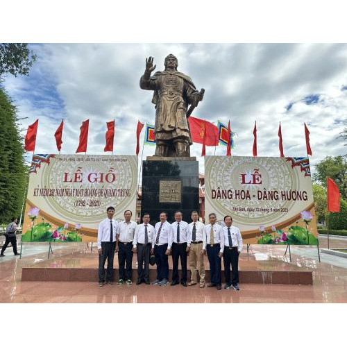 Tiểu sử và xuất thân