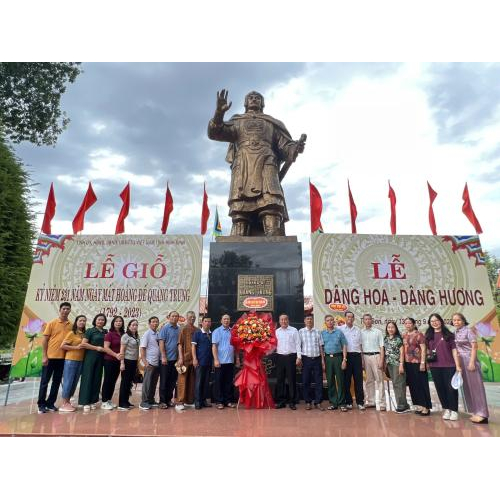 Tiểu sử và xuất thân