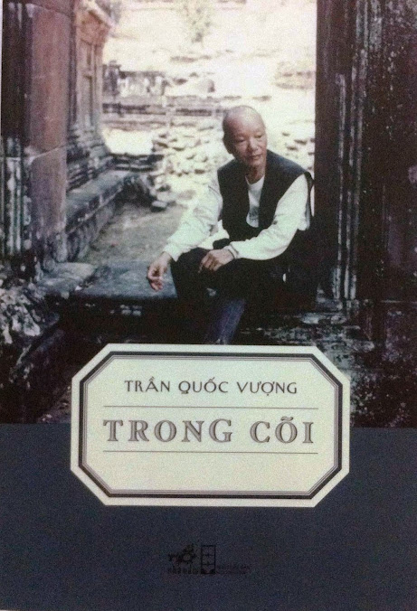 A person sitting on a stone ledge

AI-generated content may be incorrect.