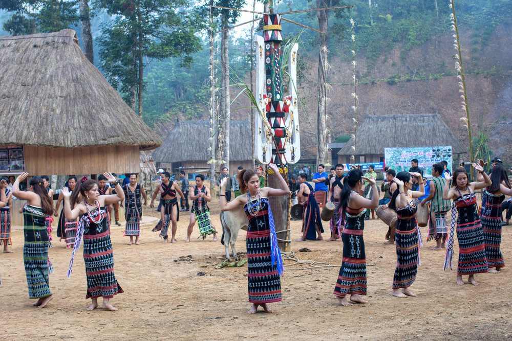 Dân tộc Cơ-tu | Báo Nhân Dân điện tử